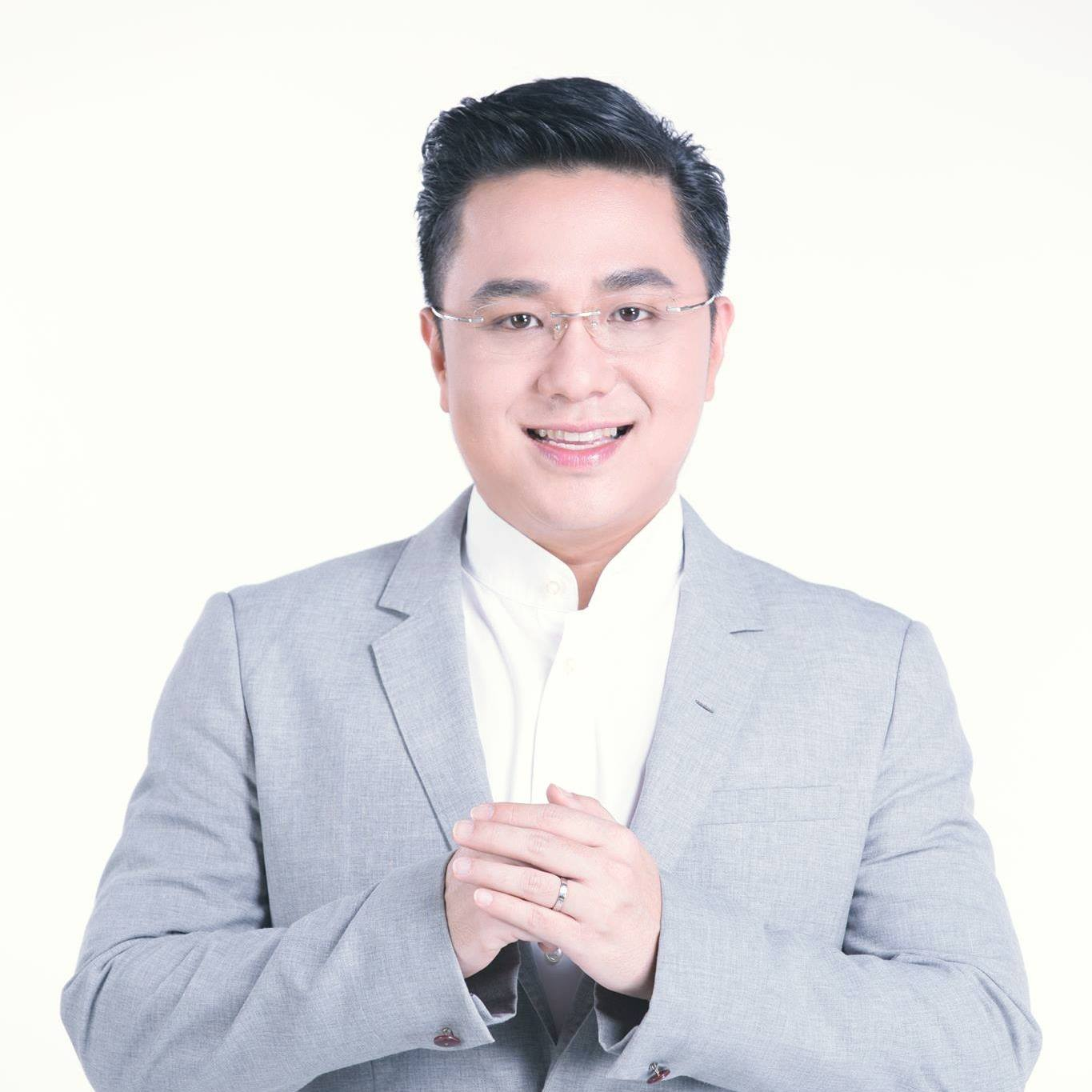หมอช้าง ทศพร ศรีตุลา